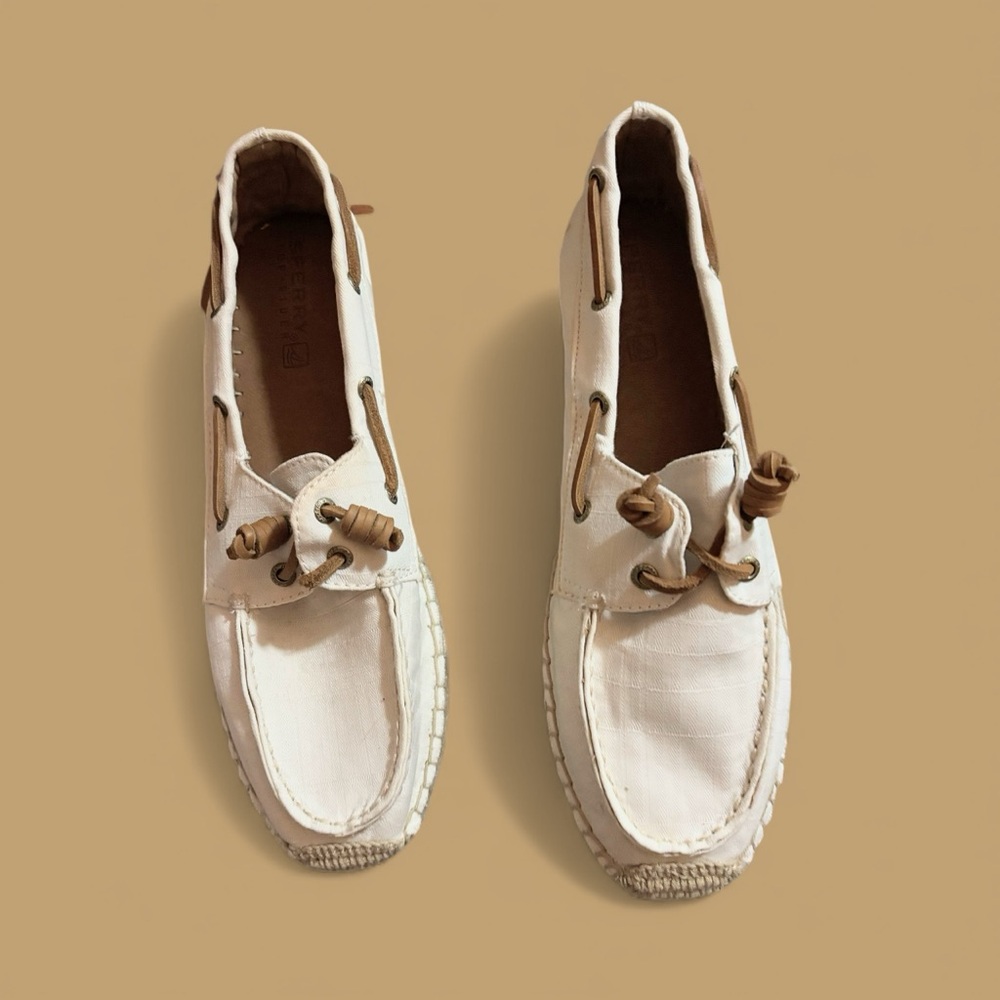 NWOTSperry Women's Tan Boat Shoes